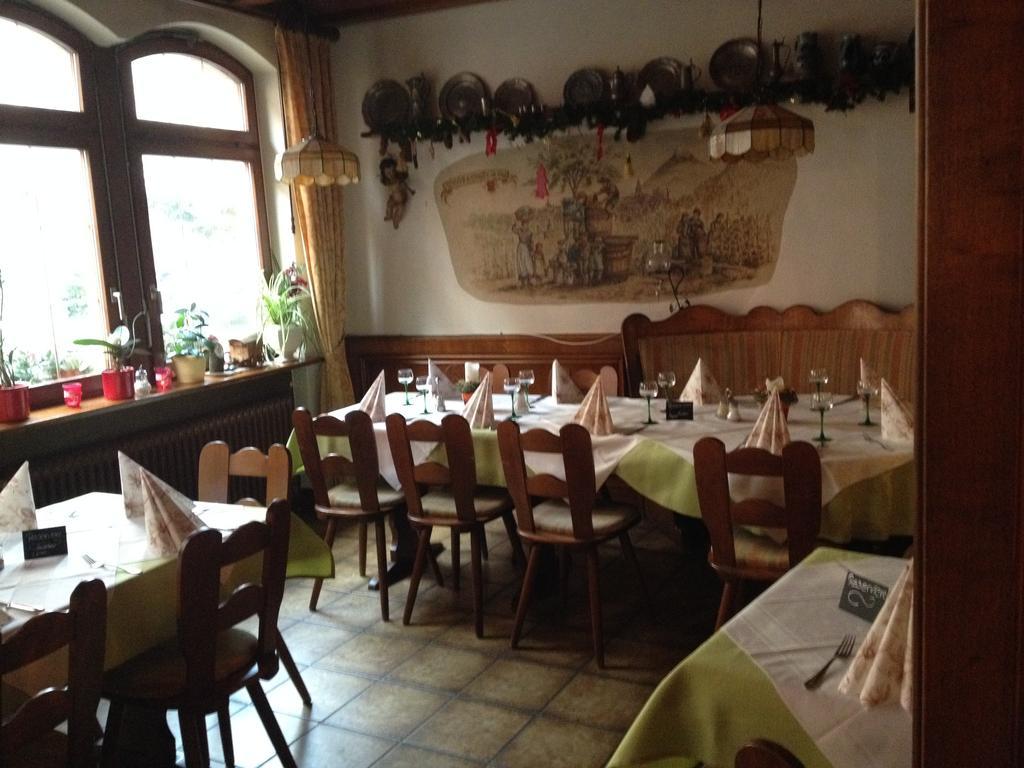 Gasthaus Zum Hirschen Штауфен-им-Брайсгау Экстерьер фото